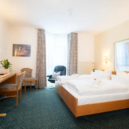 Land-gut-hotel Landhotel - Gasthof Zwoschwitz 3*