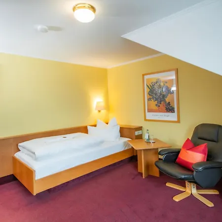 Land-gut-hotel Landhotel - Gasthof Zwoschwitz 3* Plauen