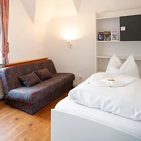 Land-gut-hotel Landhotel - Gasthof Zwoschwitz Отель