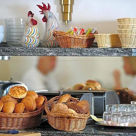 Land-gut-hotel Landhotel - Gasthof Zwoschwitz 3*