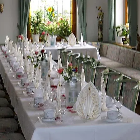 Land-gut-hotel Landhotel - Gasthof Zwoschwitz 3*