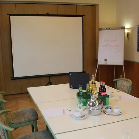 Land-gut-hotel Landhotel - Gasthof Zwoschwitz 3* Плауэн